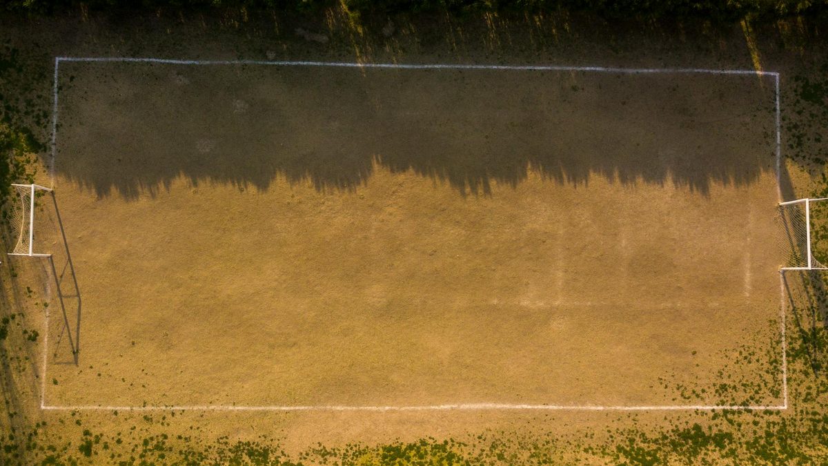 UEFA zamyka Rosji drzwi do pucharów 2026/27